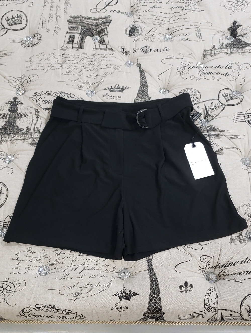 🇨🇦 Leith High-Waist Belted Dress Shorts